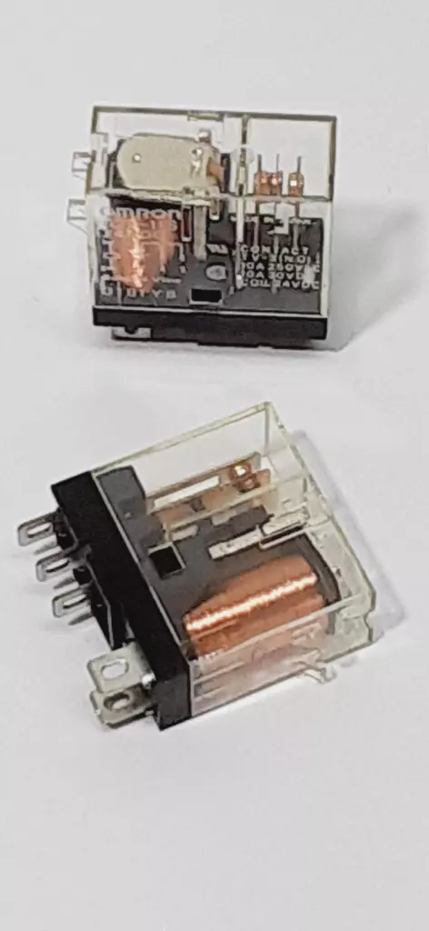 Omron G2R-1-S Relays 24VDC Coil  250V 30VDC 10Amp Lot of 4
