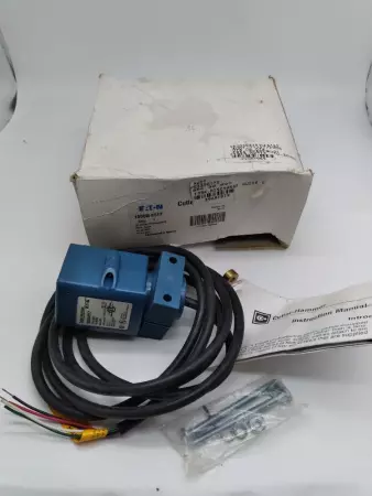 Eaton/Cutler-Hammer 1550B6517 Sensor Self-Contained 30VDC 