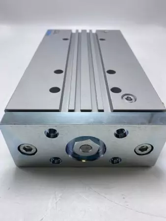 Festo DFM-50-200-P-A-GF Guided Drive Pneumatic Cylinder PN 170877 