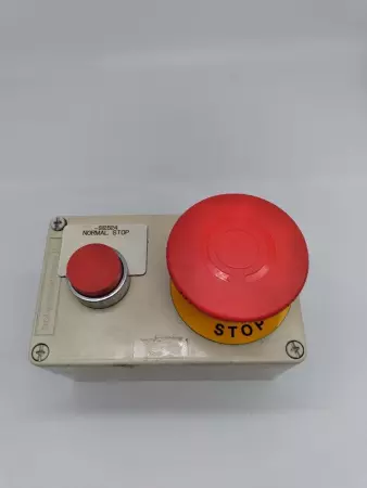  Telemecanique EMERGENCY STOP CONTROL STATION ENCLOSURE, 2 BUTTON, TWIST RELEASE