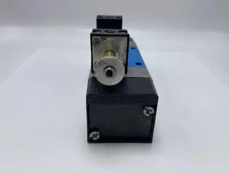  Festo MFH-5/3E-D-2-C 151855 Solenoid Valve 