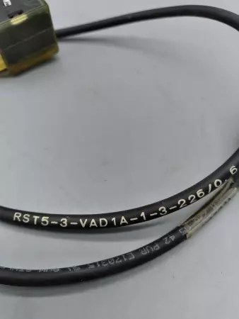  Belden Lumberg RST5-3-VAD1A-1-3-226/0.6M 3-Pin Valve Connector 