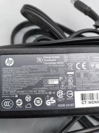  HEWLETT PACKARD 3212345302 Charger Cord In 100-240V 1.6Amp Out 19.5V 3.33Amp 