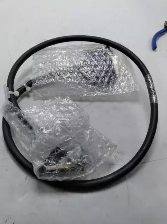NEW  FC-9101-1369-E003 Interface Cable 3 Ft 