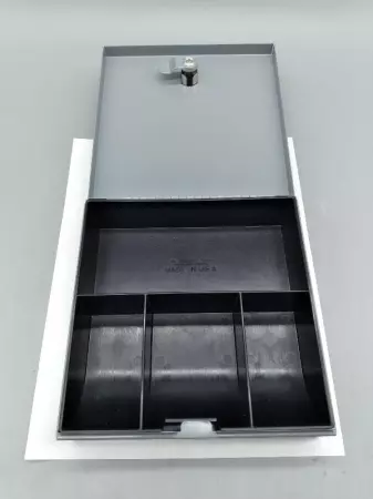  MMF 630-2700-04 Cash Box with Money Tray 7” Long Key Lock 