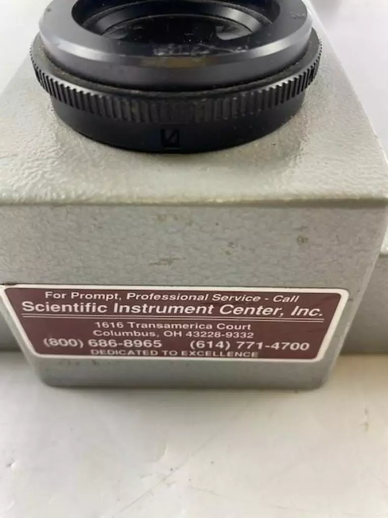 Leitz SM-LUX Wetzlar Binocular Microscope, Three Objectives and Illumination 