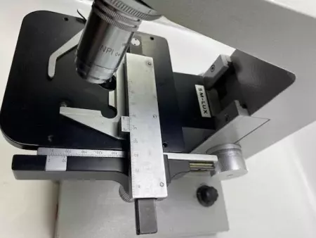 Leitz SM-LUX Wetzlar Microscope, Three Objectives and Illumination 