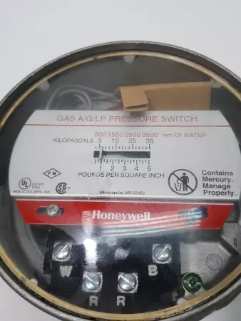 Honeywell C437P 1011 Gas Gauge Pressure Switch 