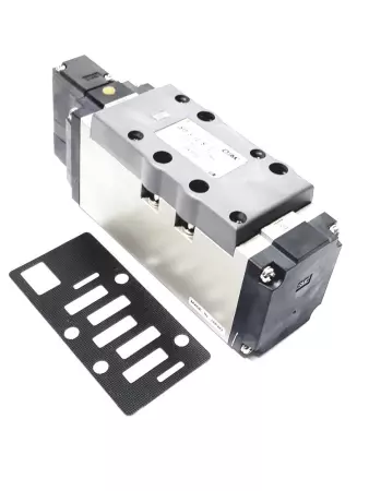 SMC VSR8-8-FG-S-1Z Solenoid Valve with Rubber Seal 