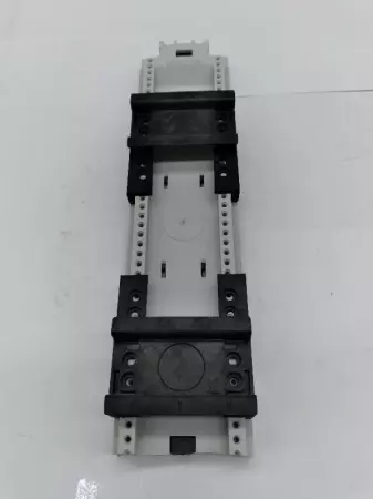   PA66-GF30-FR Mounting Rail Busbar 