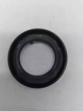 NEW  09G 20 02B Oil Seal 30mm ID 47mm OD 