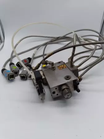 Nordson 8057582 Hot Melt Adhesive Applicator System 
