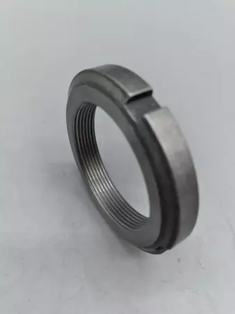 NEW SKF KM10 Lock Nut 50mm X70mm X11mm 