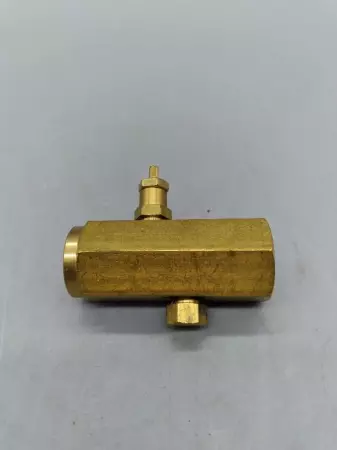 NEW Deltrol F25B Pneu-Trol Brass Needle Flow Control Valve 