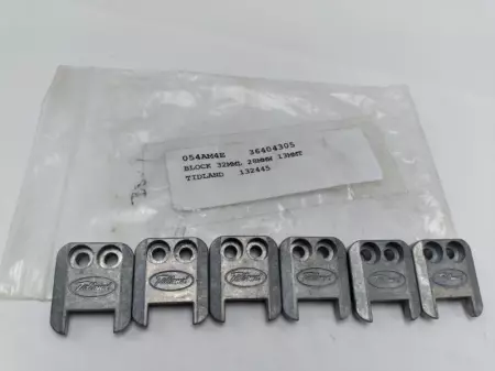 NEW Tidland 054AM4E Block 32mm L, 28mm W, 13mm T Lot of 6