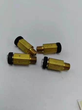 Refurbished Clippard 33437919 Pressure Indicator Lot of 4