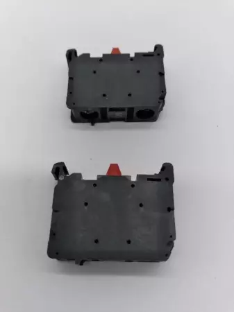 Allen-Bradley 800F-X01 SER.A Contact Block for Pushbutton 690VAC 10Amp Lot of 2