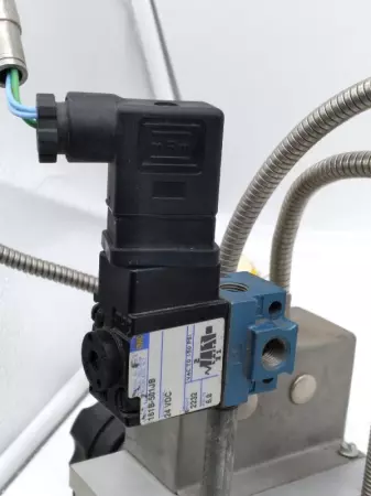 Nordson 150408D Hot Melt Glue Applicator Head, 240V 1400W 