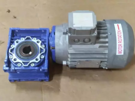 Motovario T80C2 AC Motor, Frame IMB14 with Gearbox Ratio 010:1 