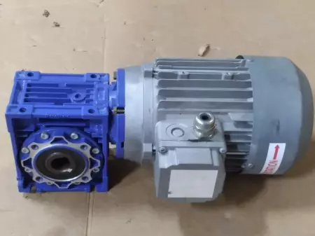 Motovario T80C2 AC Motor, Frame IMB14 with Gearbox Ratio 010:1 