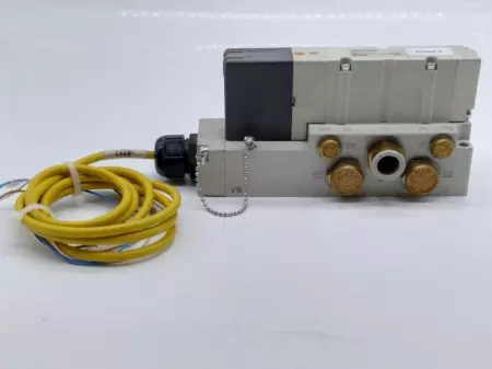  SMC VQ4101-5W1 Solenoid Valve w/Cable TESTED/EXCELLENT 