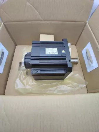 Omron R88M-K4K020C-BS2 AC Servo Motor, 4.0kW 