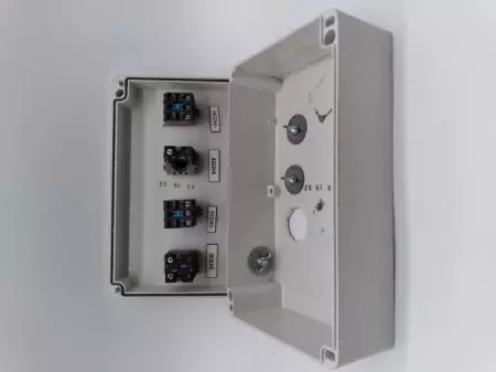 SQUARE D 3 X6 X8 ELECTRICAL PANEL BOX PUH BUTTON 