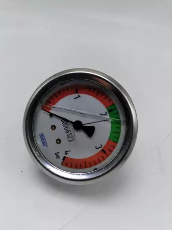  Wika 30066123 Pressure Gauge 0-4 Bar, Oil Filled TESTED 