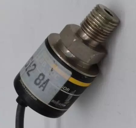  Omron E8B-10C Pressure Sensor 