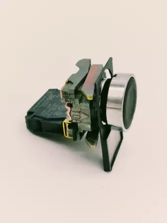  Telemecanique ZBE-101 Contact Block w/Black Pushbutton, 10Amp, 600V 
