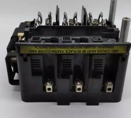  ALLEN BRADLEY 1494V-DS60 & 1494V-FS60 DISCONNECT SWITCH W/ TRAILER FUSE BLO
