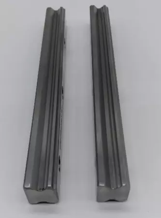 NEW Hiwin BM-6952483-R01 Linear Motion Guide Lot of 2