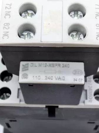   DIL A-40 Contactor w/DIL A-XHI04 Auxiliary Contact 