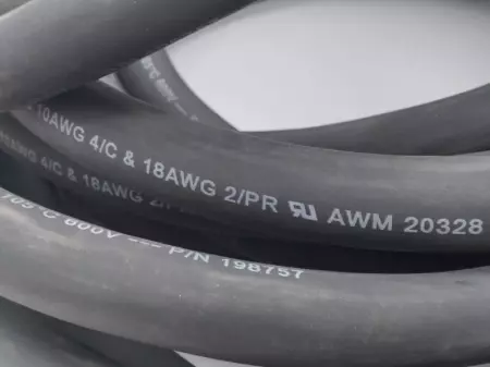 Allen-Bradley 2090-XXNPMF-10S15 SER.A Power and Feedback Cable, 33Ft 