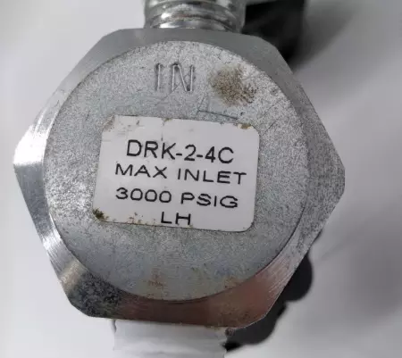 Shimadzu HPS270-125-590-DK2S Compressed Gas Regulator W/Gauges 