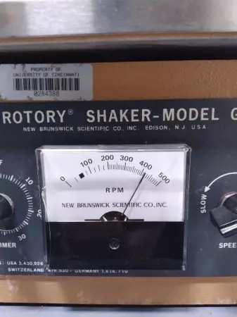 New Brunswick Scientific Co. MODEL G2 Gyrotory Shaker 