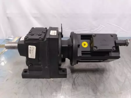 Baumuller R47AM71-DSG Servo Motor 0.145kW W/Gearbox Ratio 1:68.54 