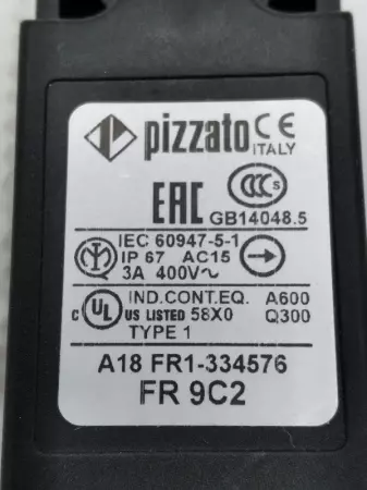 Pizzato FR 9C2 Safety Limit Switch 