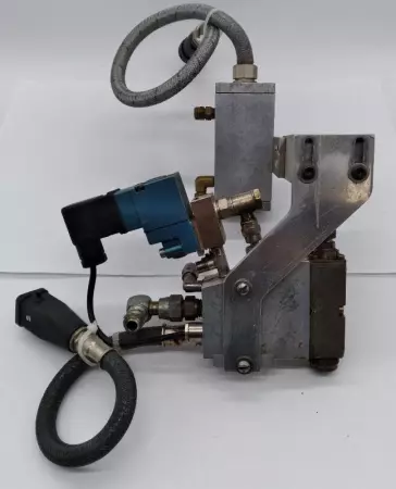 Meltex EP 34-1S Hot Melt Applicator Head 