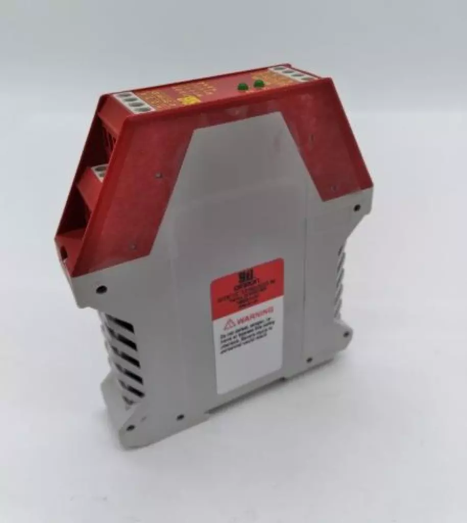  Omron SR103AM01 Safety Monitoring Relay 44510-1031 TESTED 