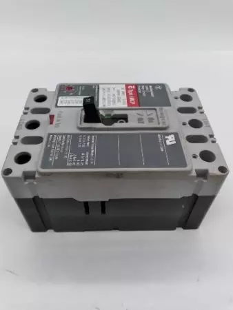  Westinghouse HMCP030H1C Circuit Breaker 600VAC 250VDC 30Amp 3-Pole 