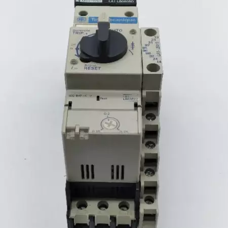  Telemecanique LB1-LB03P02 Starter W/LD1LB030BD Motor Controller and LA1LB080BD 