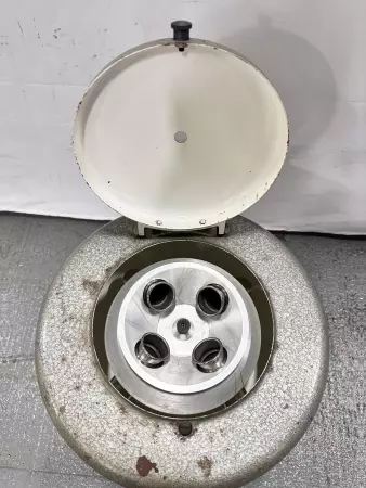 International Equipment 19424M-B Clinical Centrifuge 