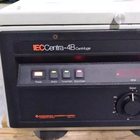 International Equipment Co. CENTRA-4B Centrifuge Bench W/ Rotor CAT 815 