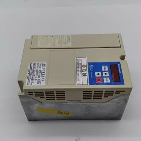 Panasonic M1D083AA1X Inverter, Input AC200-230V, Output 4.0Amp 