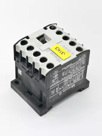 Moeller DIL EM-10-G 3-Pole Contactor 600V 15Amp 250VDC 