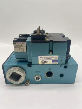  MAC 82A-AB-FPA-TM-DDFP-1DA Solenoid Valves Assembly w/ Manifold Block 