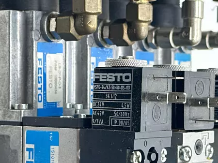 Festo MFH-5/2-D-1-FR C 4-Solenoid Valve Assy W/Pressure Regulator & Manifold 