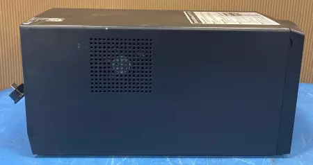 APC SMART-UPS 1500 Outlet Uninterruptable Power Supply 