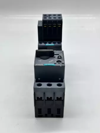 Siemens 3RV2011-1EA10 Motor Starter W/Power Contactor and Auxiliary Cont. 